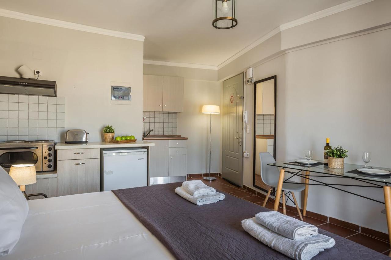 Fidias City Rooms Argostoli  Eksteriør billede