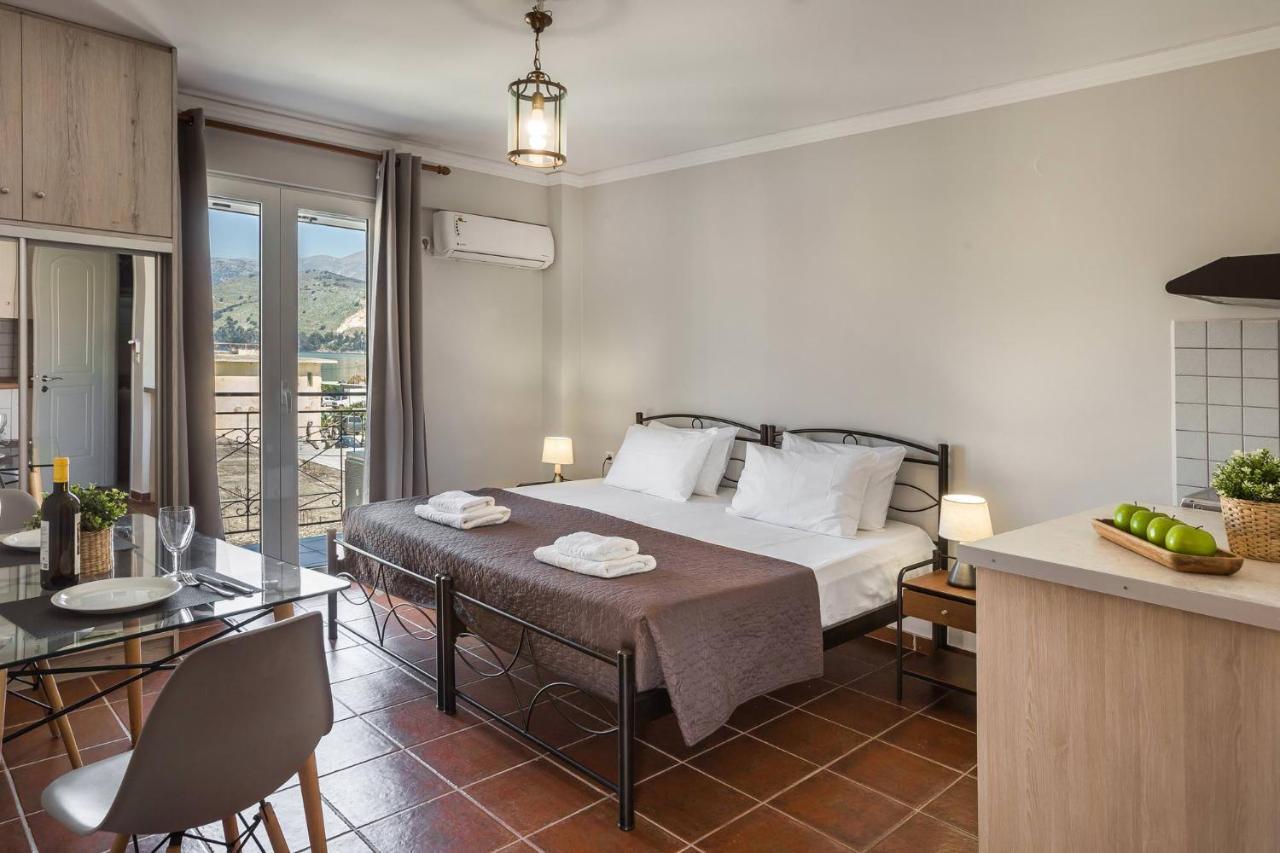 Fidias City Rooms Argostoli  Eksteriør billede