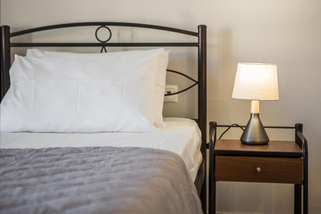 Fidias City Rooms Argostoli  Eksteriør billede