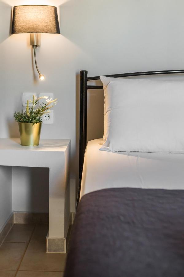 Fidias City Rooms Argostoli  Eksteriør billede